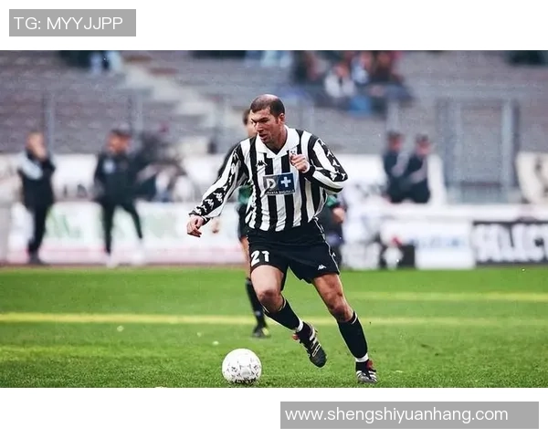 皮尔洛与齐达内谁才是足球历史上最伟大的中场大师之争